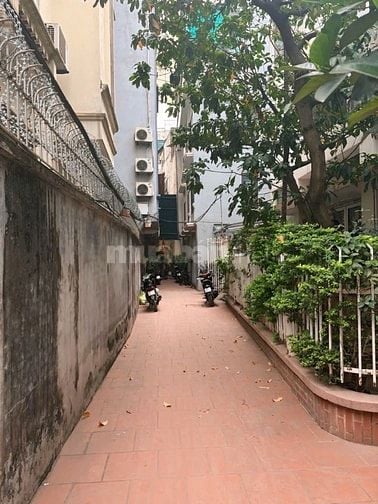 Bán nhà Định công thượng , dt 50m2 giá 8.95 tỷ