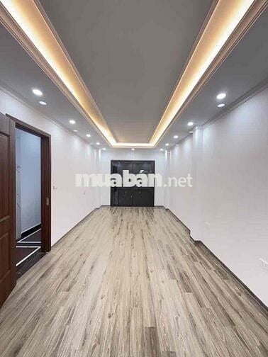 GIẢI PHÓNG - BẾN XE NƯỚC NGẦM _ 6 TẦNG THANG MÁY . 10m RA PHỐ