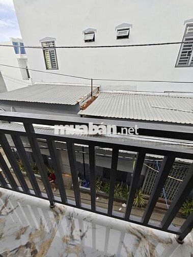 Nhà trệt lầu 4 triêụ mới 100% gần Hồ Bún Xáng
