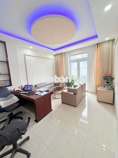Chủ dễ tín cần bán gấp nhà cao tầng.thế kế cao cấp.hẻm thông xe hơi