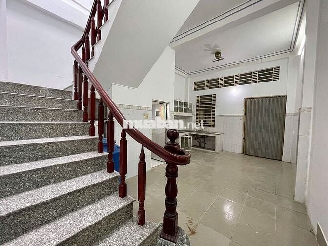 Nhà trệt lầu 2PN KDC 91B chỉ 9 triệu