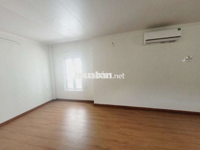 Nhà mới chính chủ cho thuê sát mặt tiền Hoàng Sa Quận 3