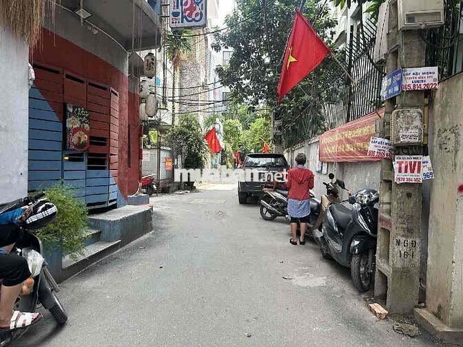 Nhà đẹp Nguyễn Văn Huyên- 45m2,mt4.2mx5 tầng chỉ 11.25tỷ ô tô đỗ cổng Nhà đẹp Nguyễn Văn Huyên- 45m2,mt4.2mx5 tầng chỉ 11.25tỷ ô tô đỗ cổng