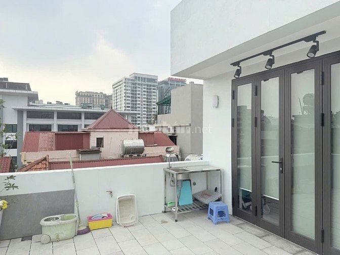 Bán nhà phố Trần Quang Diệu 63m, 7 tầng, mt 5.2m. Giá: 28.5 tỷ