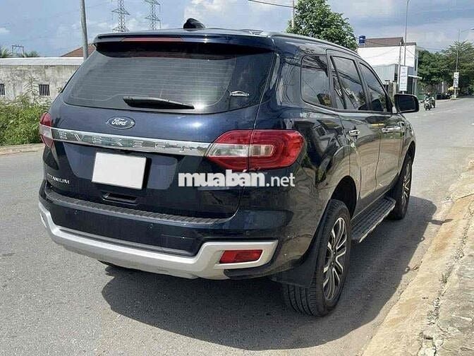 Ford Everest 2022 Titanium 2.0L 4x2 AT - 52000 km