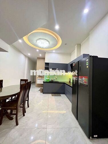Chủ cần bán  nhà 3 mê mặt tiền Lê Thạch ,88m2