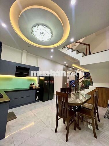 Chủ cần bán  nhà 3 mê mặt tiền Lê Thạch ,88m2