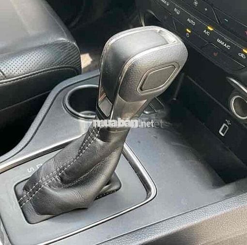 Ford Everest 2022 Titanium 2.0L 4x2 AT - 52000 km