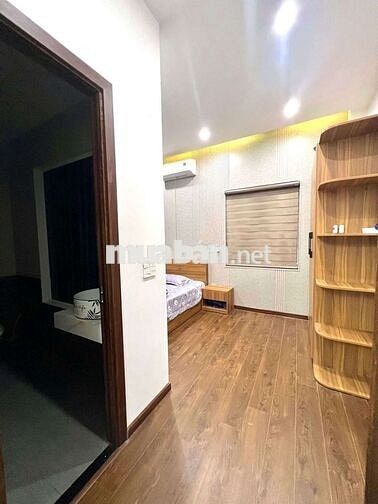 Chủ cần bán  nhà 3 mê mặt tiền Lê Thạch ,88m2
