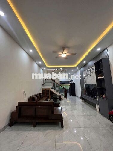 Chủ cần bán  nhà 3 mê mặt tiền Lê Thạch ,88m2