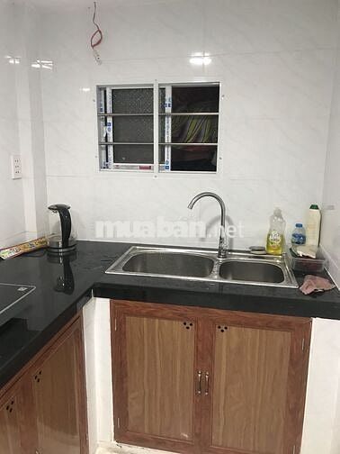 Chính chủ cho thuê nhà DT:4x8giá 5tr/thg lửng  ,HBC,TĐ