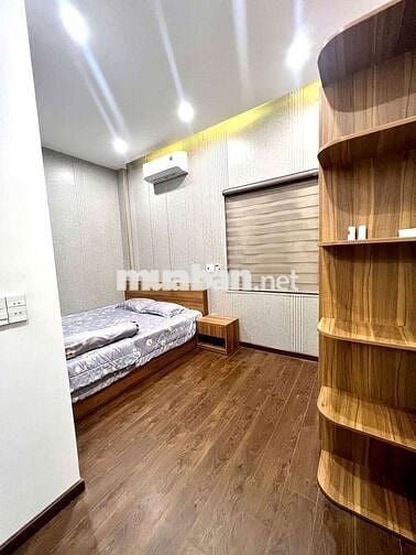 Chủ cần bán  nhà 3 mê mặt tiền Lê Thạch ,88m2
