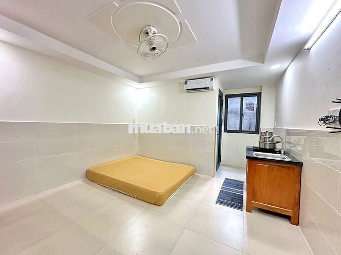 NGAY CĐ VIỆT MỸ, ĐH HÙNG VƯƠNG CĂN 25M2 FULL NỘI THẤT, THANG MÁY