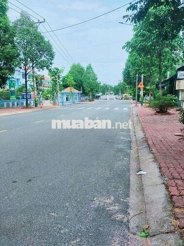 Đất Thủ Dầu Một Bình Dương. Ngay trường học Trần Bình Trọng.