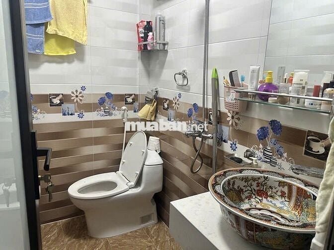 SIÊU PHẨM AN DƯƠNG - NHỎ TIỀN DÂN XÂY 2 TẦNG S34 M2 GIÁ 1,9 TỶ