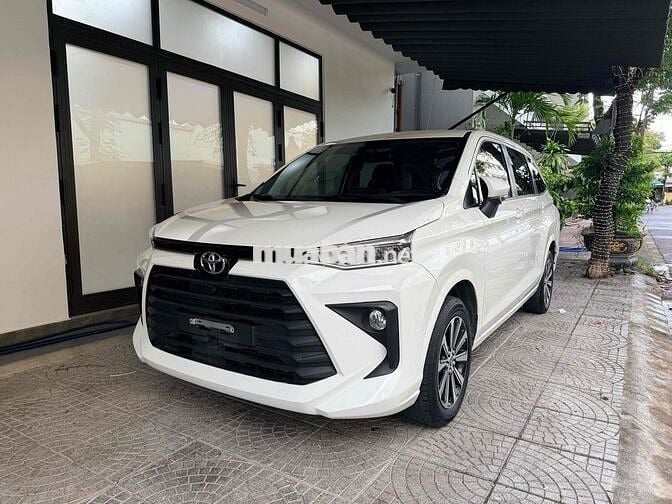 Toyota Avanza Premio 2023 MT - 42000 km