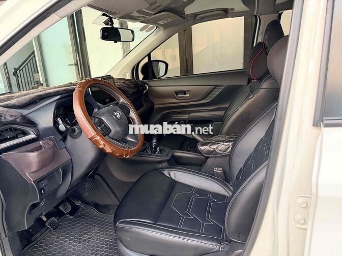 Toyota Avanza Premio 2023 MT - 42000 km