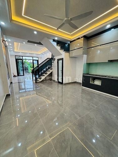 Nhà 4 tầng đường 8m gara ô tô - Chợ Vĩnh Khê - Gần Hoàng Huy An Đồng