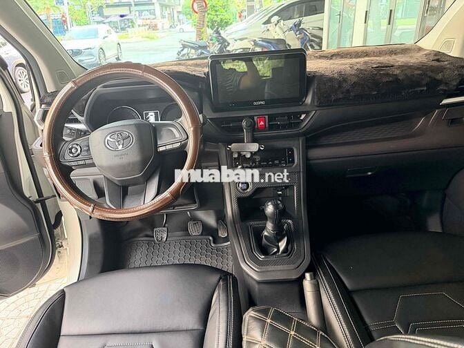 Toyota Avanza Premio 2023 MT - 42000 km