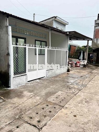 Cho thuê nhà nguyên căn : Mặt tiền đường hẻm xe 🚗 thẳng rộng , vào hẻm