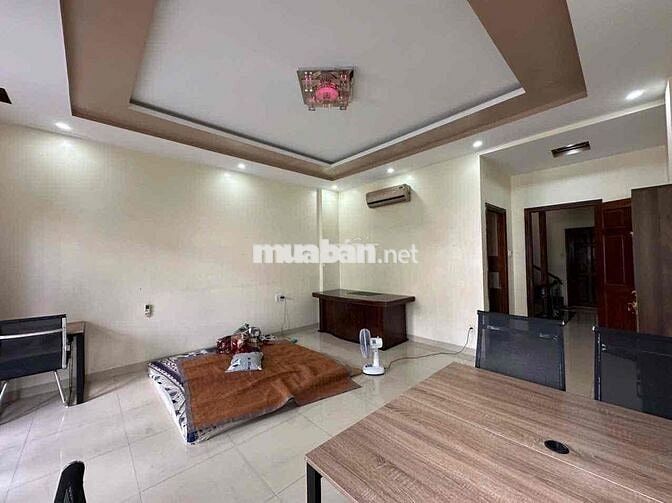 CHO THUÊ VĂN PHÒNG, ĐÃ CÓ SẴN BÀN GHẾ, WC RIÊNG, TRONG KHU CITYLAND