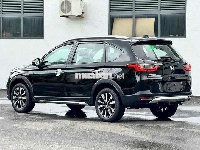 Honda BR-V 2025 L tặng 100% trước bạ