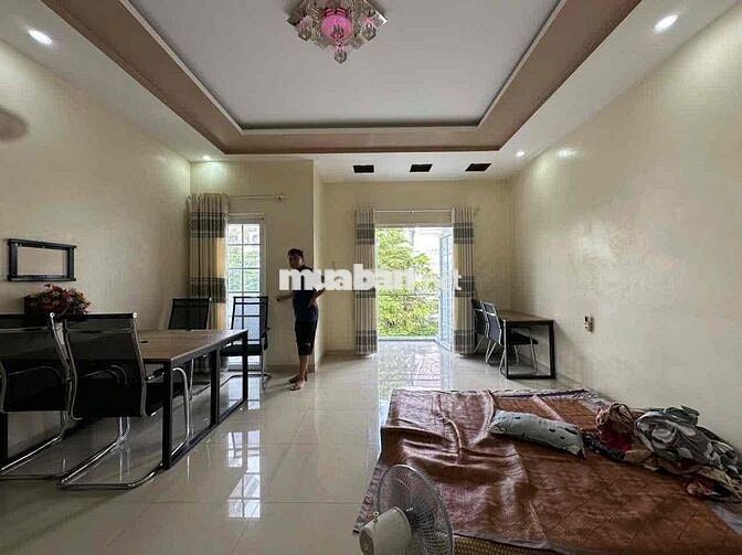 CHO THUÊ VĂN PHÒNG, ĐÃ CÓ SẴN BÀN GHẾ, WC RIÊNG, TRONG KHU CITYLAND