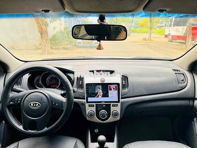 Kia Cerato 2009 1.6 MT