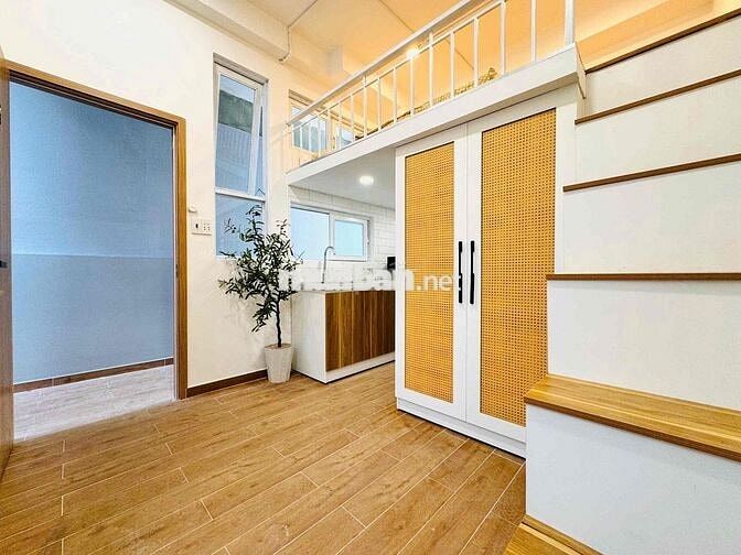 CĂN HỘ FULL NỘI THẤT CỬA SỔ TRỜI BAN CÔNG DUPLEX - 6.3Tr - 25m²