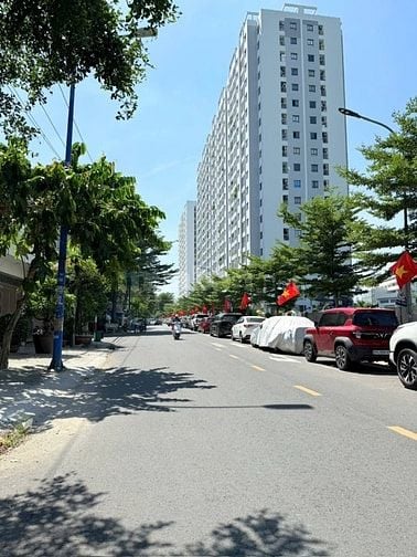 ĐANG CHO THUÊ 10 TRIỆU, HD 2 NĂM, VỊ TRÍ ĐẸP, NHÀ MỚI KHU VỰC SẦM UẤT,
