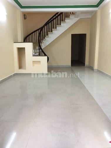 Nhà cho thuê nguyên căn 20tr/ tháng, 4.3x 16m, hẻm xe hơi 7m