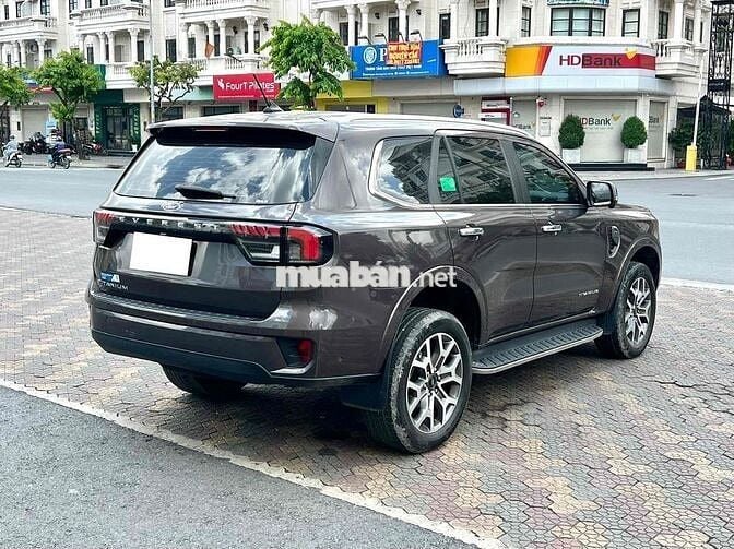 Everest Titanium 2024 4x4 - 31.000km -  VAT Cao