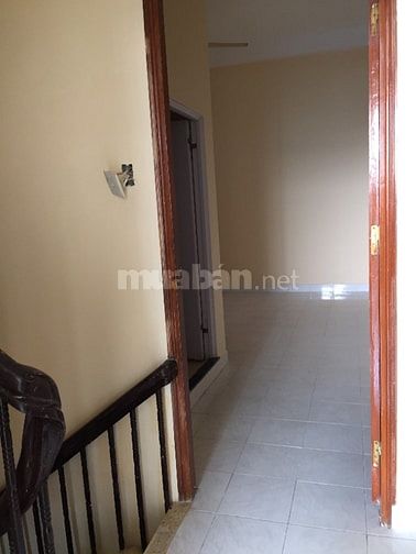 Nhà cho thuê nguyên căn 20tr/ tháng, 4.3x 16m, hẻm xe hơi 7m
