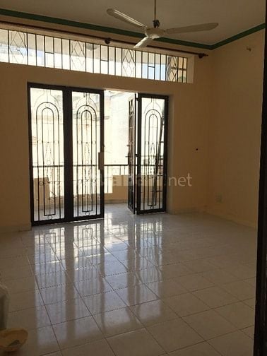 Nhà cho thuê nguyên căn 20tr/ tháng, 4.3x 16m, hẻm xe hơi 7m