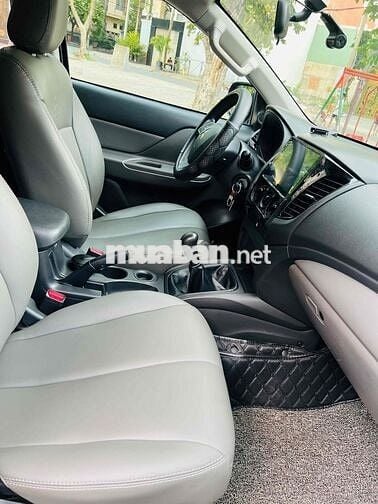 Mitsubishi Triton 2019 4x2 MT cực đẹp - 92000 km