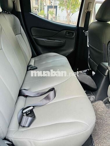 Mitsubishi Triton 2019 4x2 MT cực đẹp - 92000 km