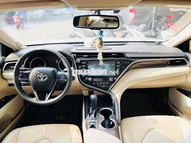 Toyota Camry 2020 2.5G - 80000 km