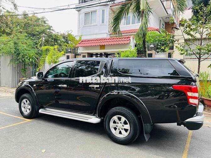 Mitsubishi Triton 2019 4x2 MT cực đẹp - 92000 km