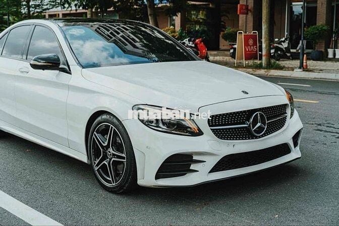 Mercedes Benz C Class 2021 C 300 AMG - 24000 km