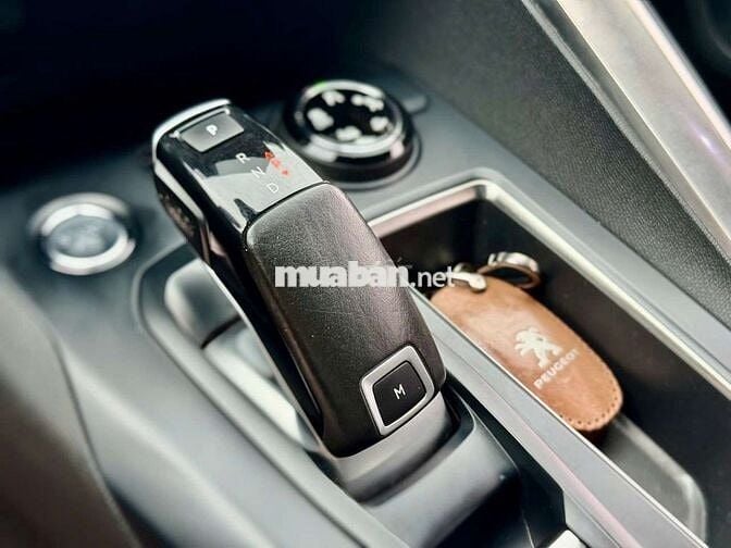 Peugeot 3008 2021 form 2022 Allure 1.6 turbo đẹp