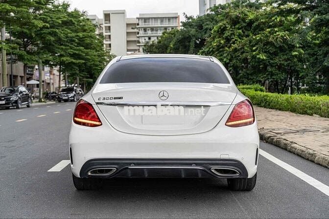 Mercedes Benz C Class 2021 C 300 AMG - 24000 km
