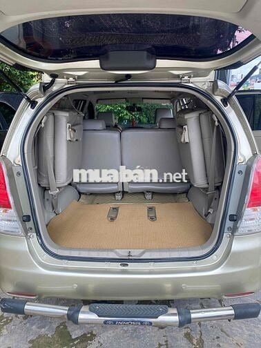 Toyota Innova 2009 G - 28000 km