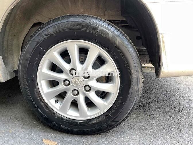 Toyota Innova 2013 2.0G - 170000 km