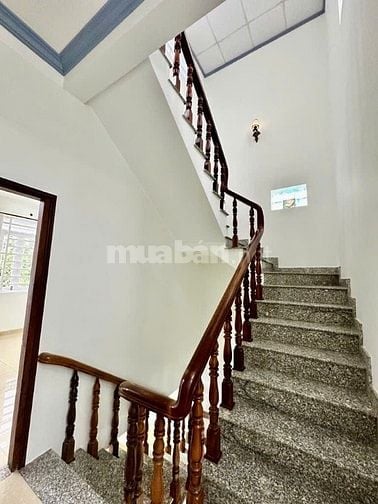 BÁN NHÀ HẺM XE HƠI ĐƯỜNG SỐ 9, P. LINH TÂY. 69M2, 3 TẦNG, 6.3 TỶ
