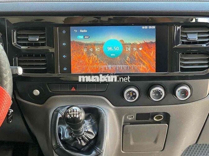FORD TRANSIT 16 CHỖ – ĐỜI 2023 – XE GIA ĐÌNH