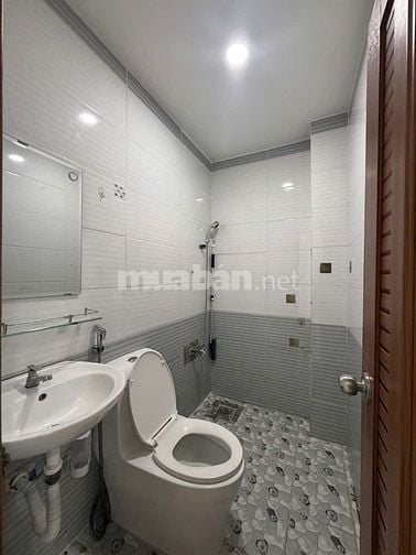 CẦN BÁN GẤP NHÀ GẦN CHỢ BÌNH ĐIỀN GIÁ 1Tỷ 750 ( SỔ HỒNG RIÊNG)