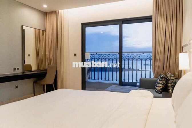 cần bán căn stodio tại khách sạn 5* dát vàng