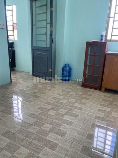 Phòng 28m2 mặt tiền huỳnh tấn phát(1 phòng khách,1 phòng ngủ)