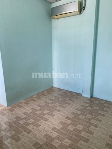 Phòng 28m2 mặt tiền huỳnh tấn phát(1 phòng khách,1 phòng ngủ)