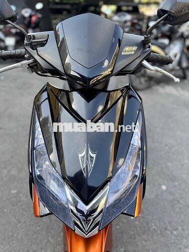 AB 2010 up 2011 thái bstp máy zin cam -đen mới 90%
